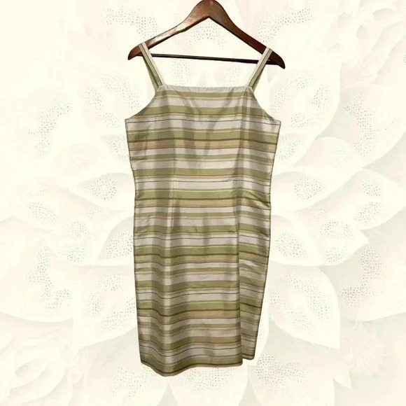 Casual Corner 100% Silk Sheath  Dress w Hidden Zipper - Picture 1 of 7